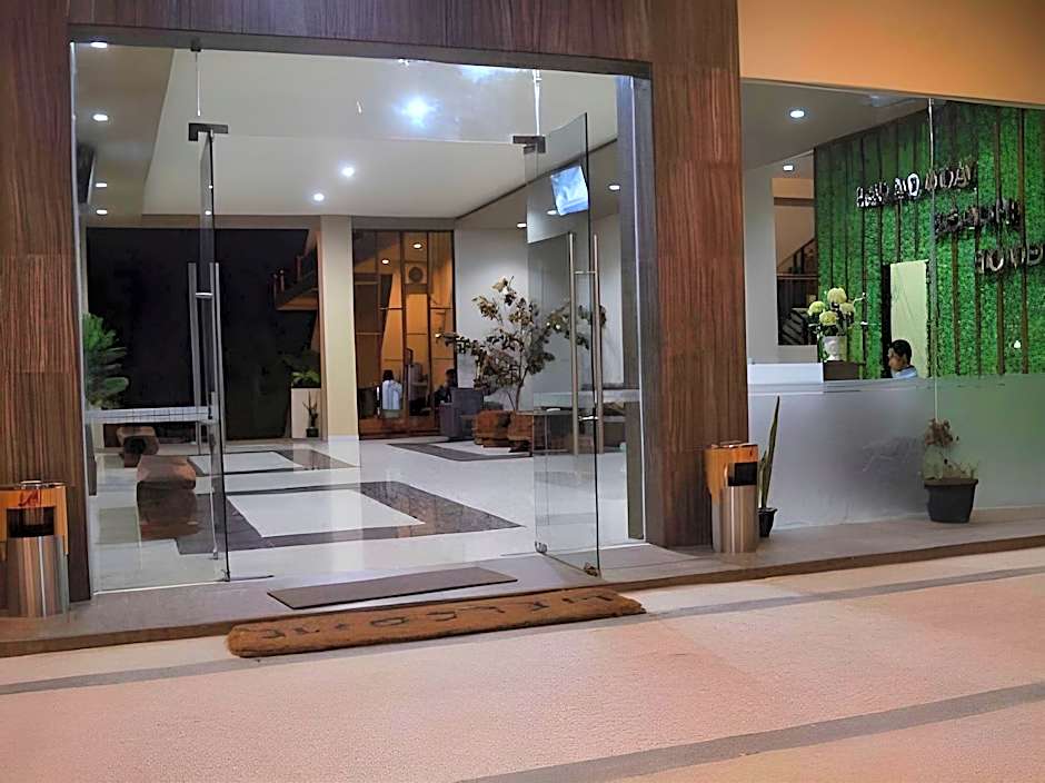 Padadita Beach Hotel