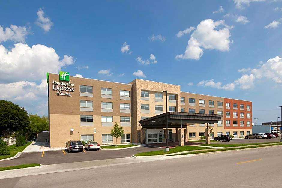 Holiday Inn Express & Suites Alpena - Downtown By IHG