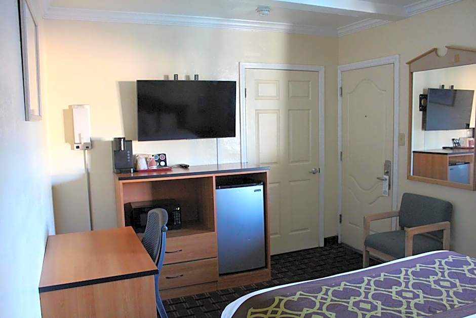 Riverside Inn & Suites Santa Cruz