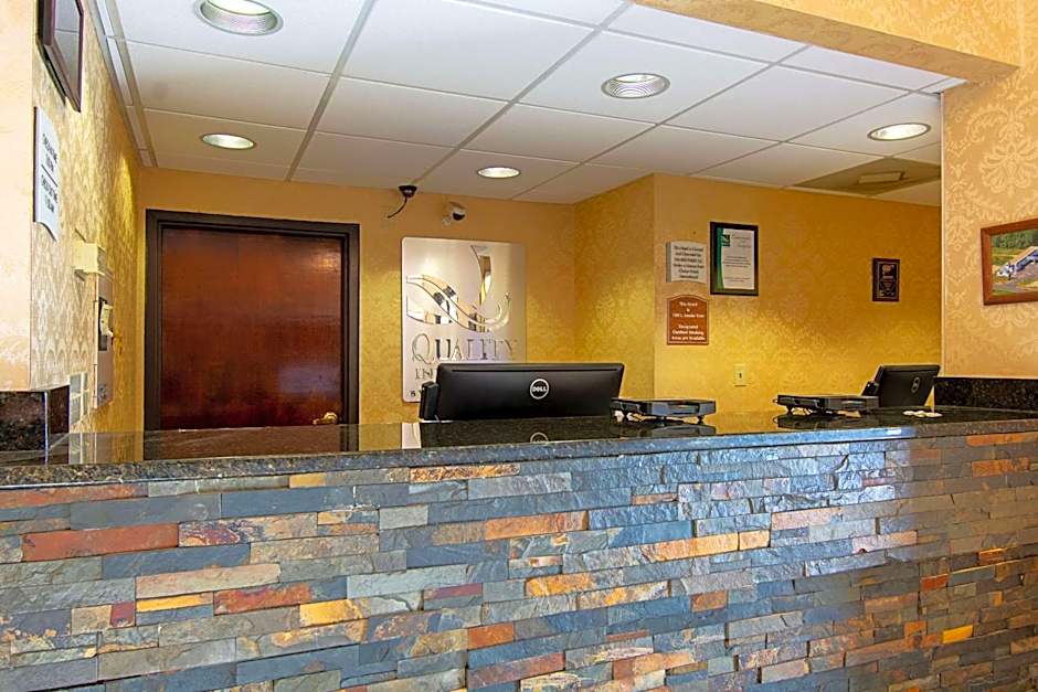 Quality Inn & Suites Richburg I-77