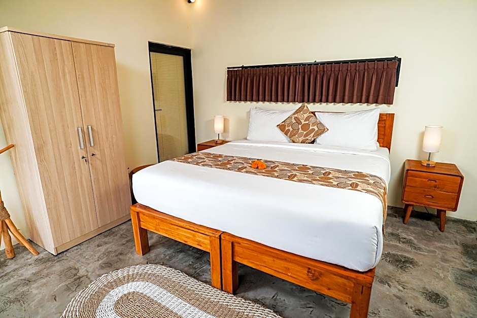 Nila Chandra Bungalows