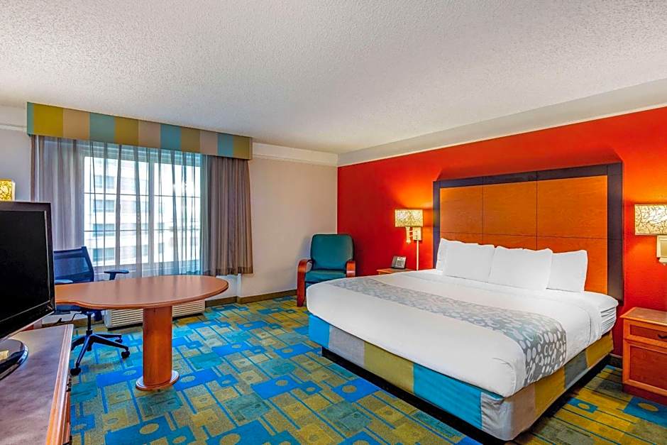 La Quinta Inn & Suites by Wyndham Fremont / Silicon Valley