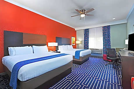 2 King Beds Non-Smoking