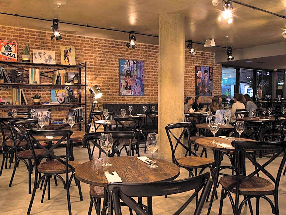 ibis styles Montevideo Biarritz