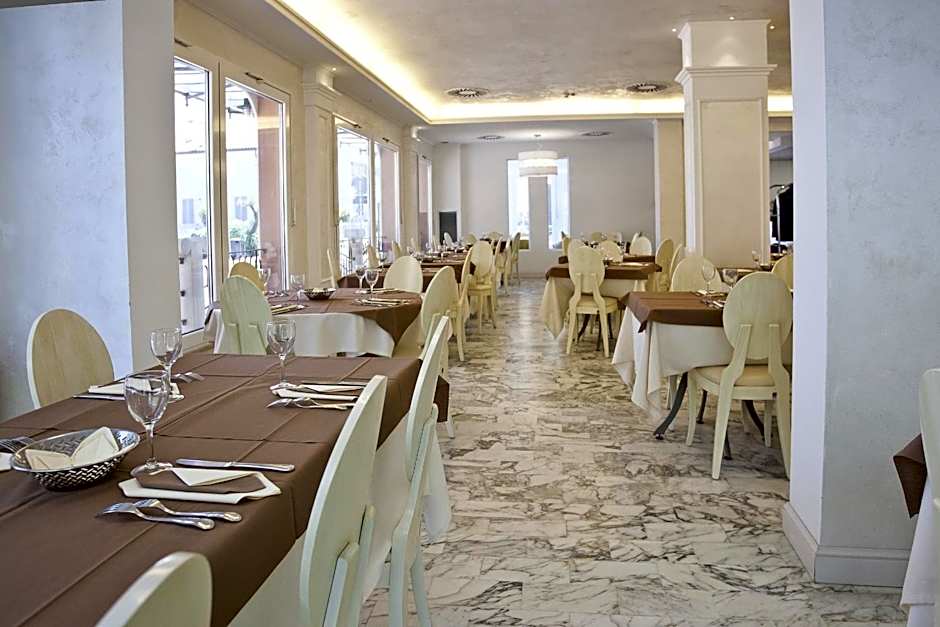 Hotel Aurora