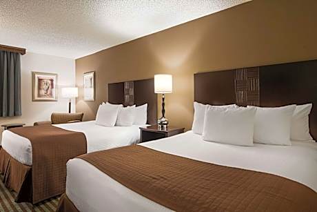 2 Queen Beds Dog-Friendly Room Non-Smoking