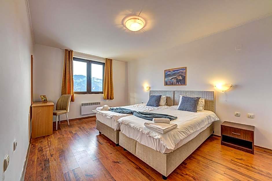 Complex Silver Hills