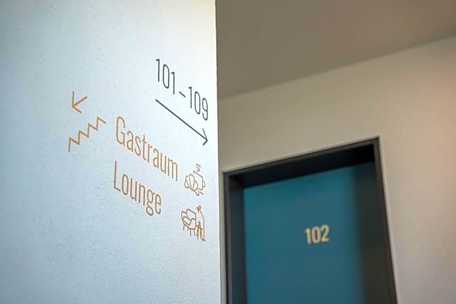 Hotel B&B Stossplatz anytime and easy self Check-in