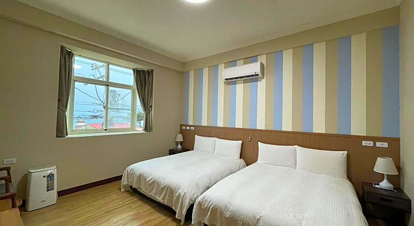 Small Ryukyu Loju sunrise Inn