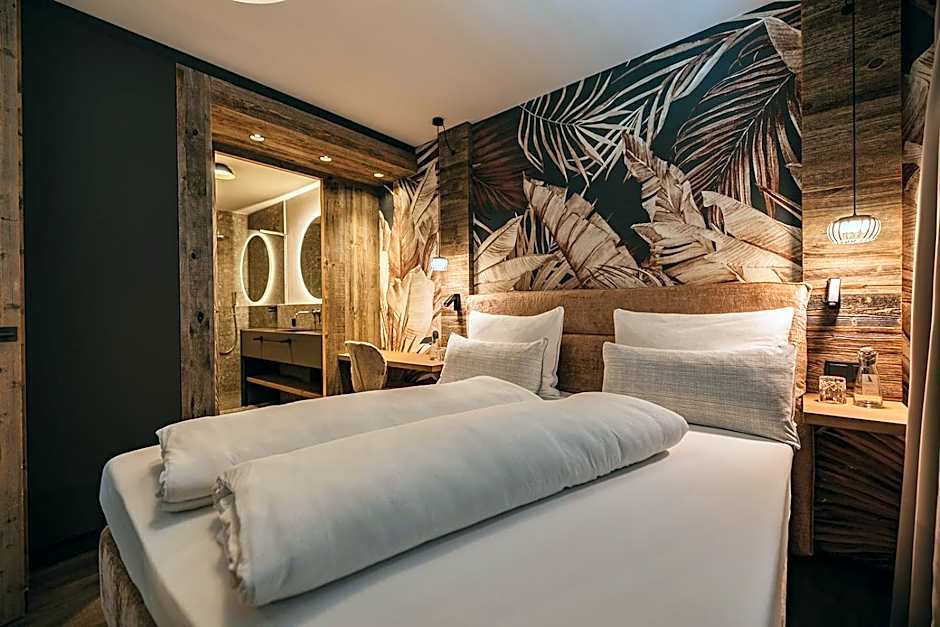 The Black Eagle Luxury Appartements