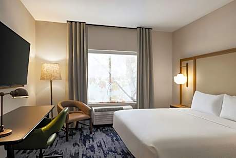 King Room - Hearing Accessible