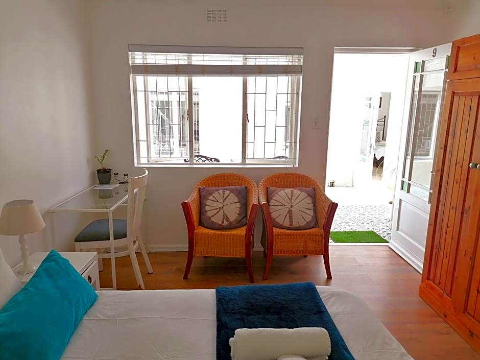 Boulders Beach Hotel, Cafe and Curio shop