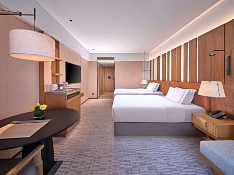 Deluxe Twin Room with Balcony