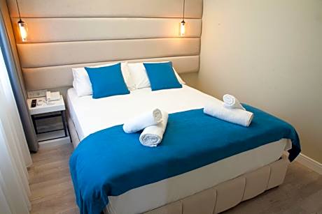 Junior Suite with Balcony