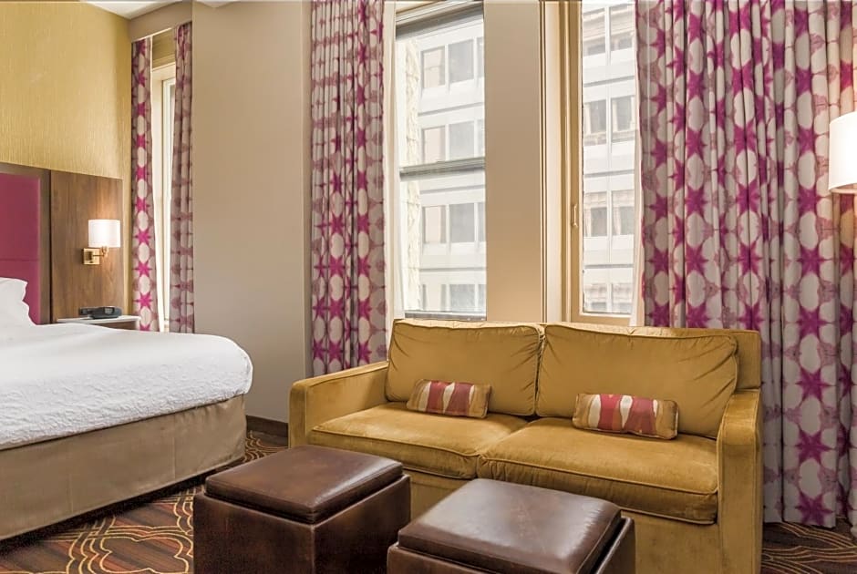 Hampton Inn Majestic Chicago Theatre District