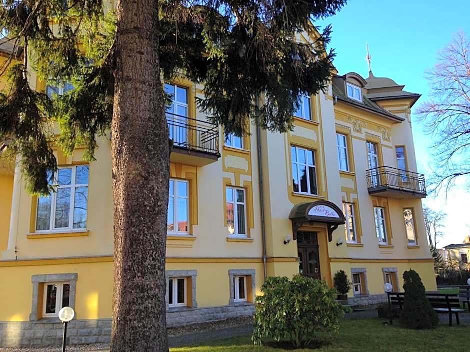 Hotel Bella