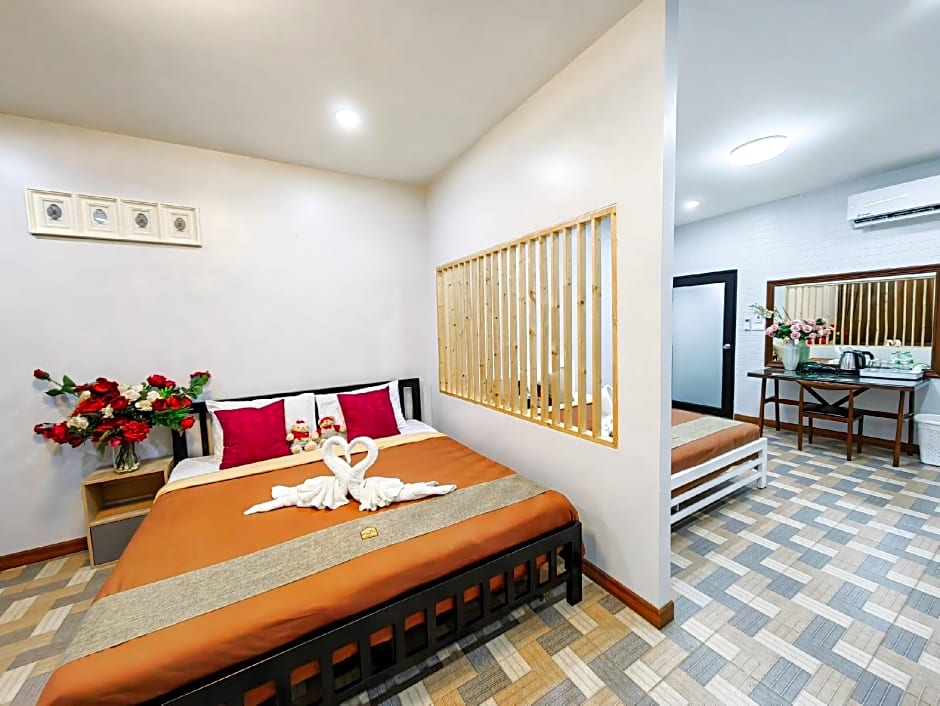 Trang Villa Hotel and Water Park