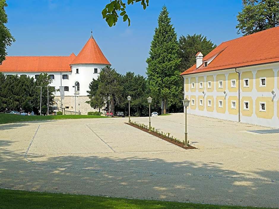 Mokrice Castle Estate