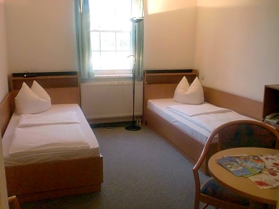 Hotel & Restaurant "Zum Firstenstein"