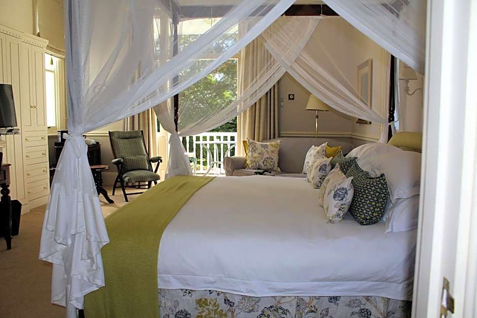 Hacklewood Hill Country House