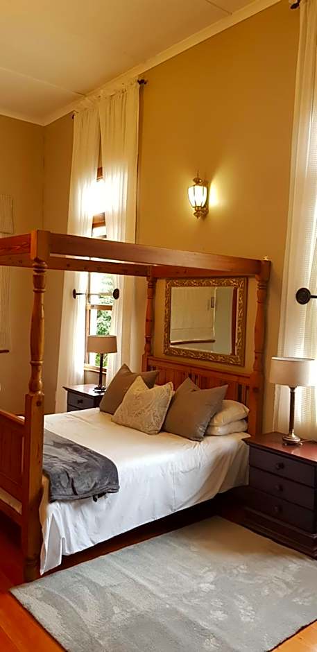 Royston Hall Historical Guesthouse