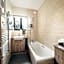voco Lythe Hill Hotel Spa By IHG