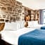 Hotel Louisbourg