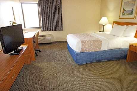 1 Double Bed Mobility Accessible Room Non-Smoking