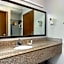 Days Inn and Suites by Wyndham Kansas City South