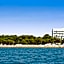 International Beach Hotel