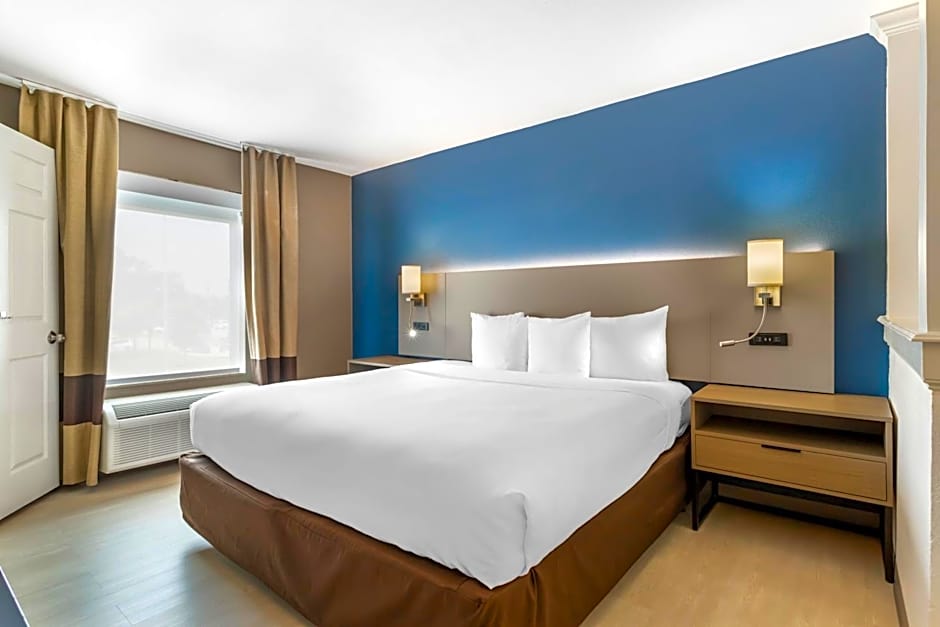 Comfort Inn & Suites Houston FM1960 - Champions