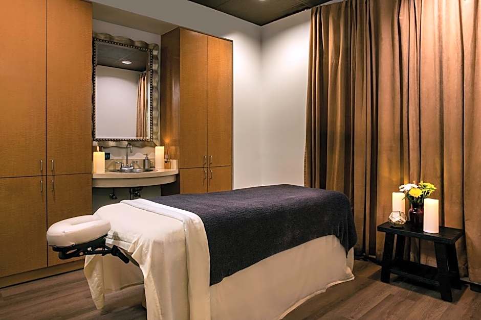 Renaissance Walnut Creek Hotel