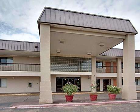 Motel 6 Texarkana, TX