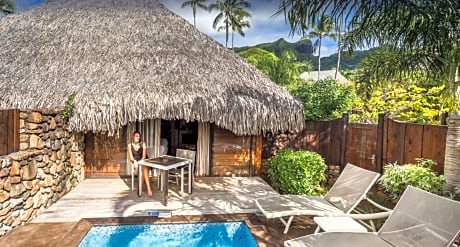 Garden Bungalow with Private Pool
