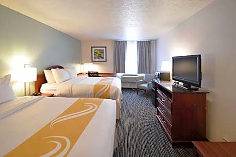 2 Double Beds, No Smoking