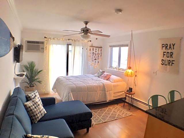 Jonathan's Ocean Front Studio Suites Hampton Beach!