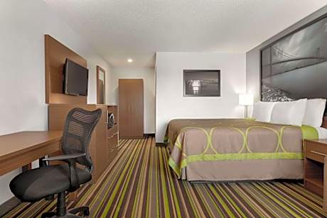 Queen Room