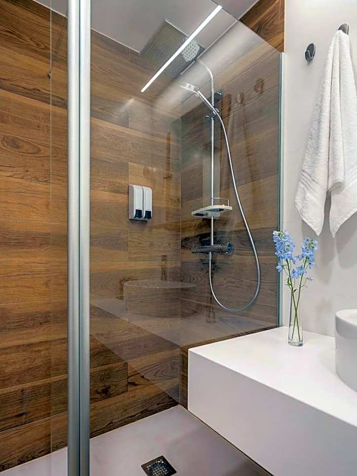 Limehome Barcelona Carrer de Fontcoberta - Digital Access
