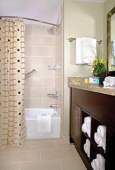 Doubletree Hotel Chicago - Magnificent Mile
