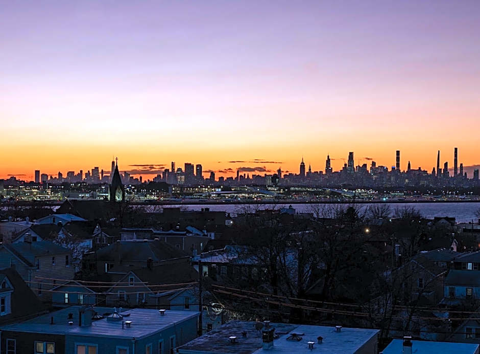 voco Fiorello - LaGuardia Airport by IHG