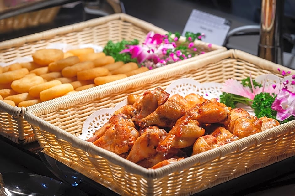 Holiday Inn Express Taizhou CMC By IHG