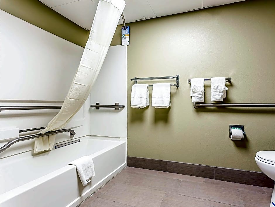 Quality Inn Warsaw I-40