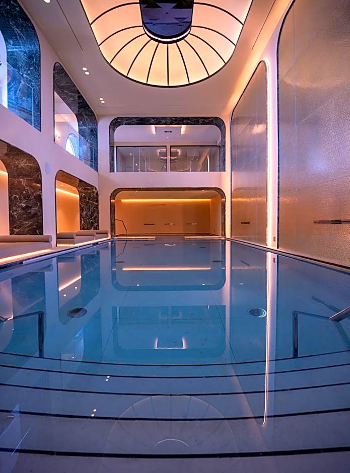 Excelsior Palace Hotel