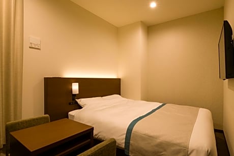 Deluxe Double Room with Bath - Non-Smoking