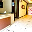 Qotel Noida 51 couple Friendly 