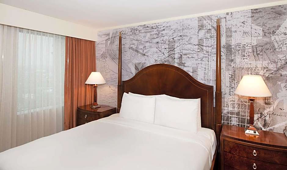 DoubleTree Suites by Hilton Hotel Philadelphia West