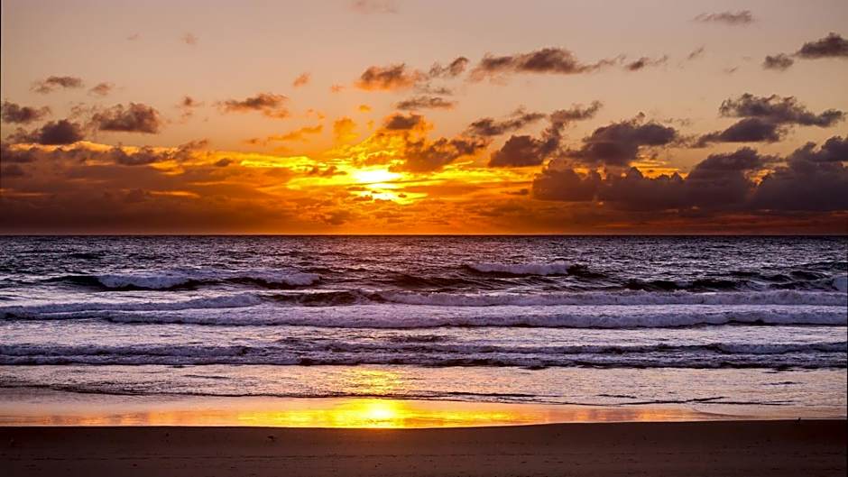 Kirra Surf Apartments