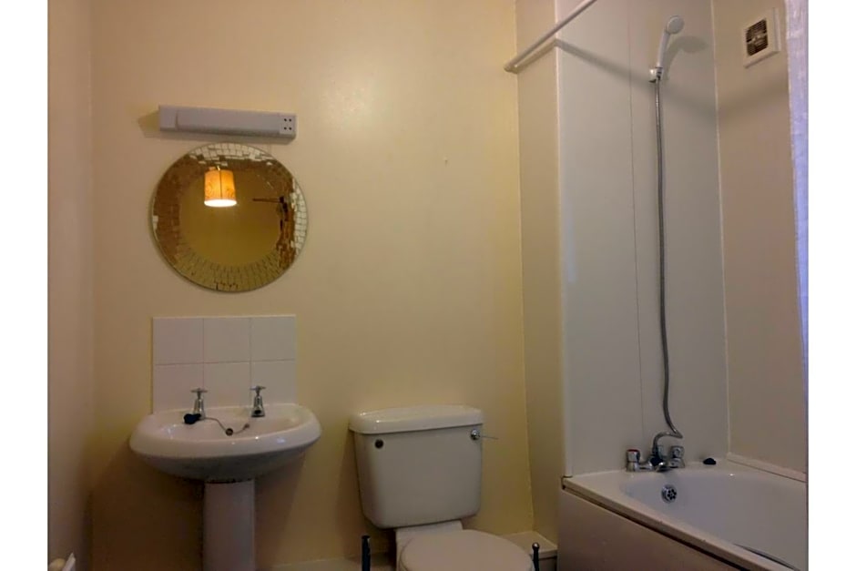 OYO Arinza Apartments