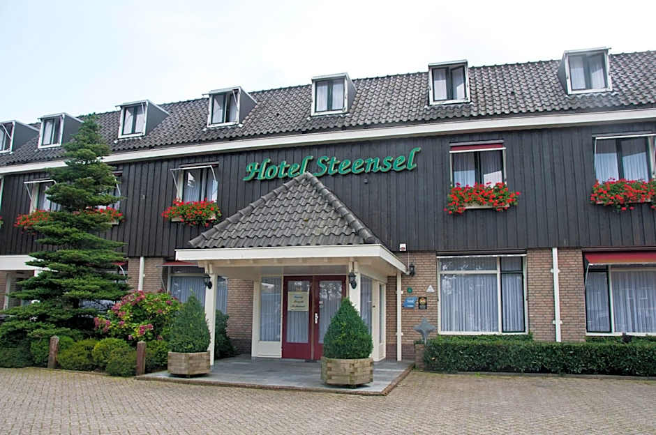 Photo 1 of 46 of Hotel Steensel