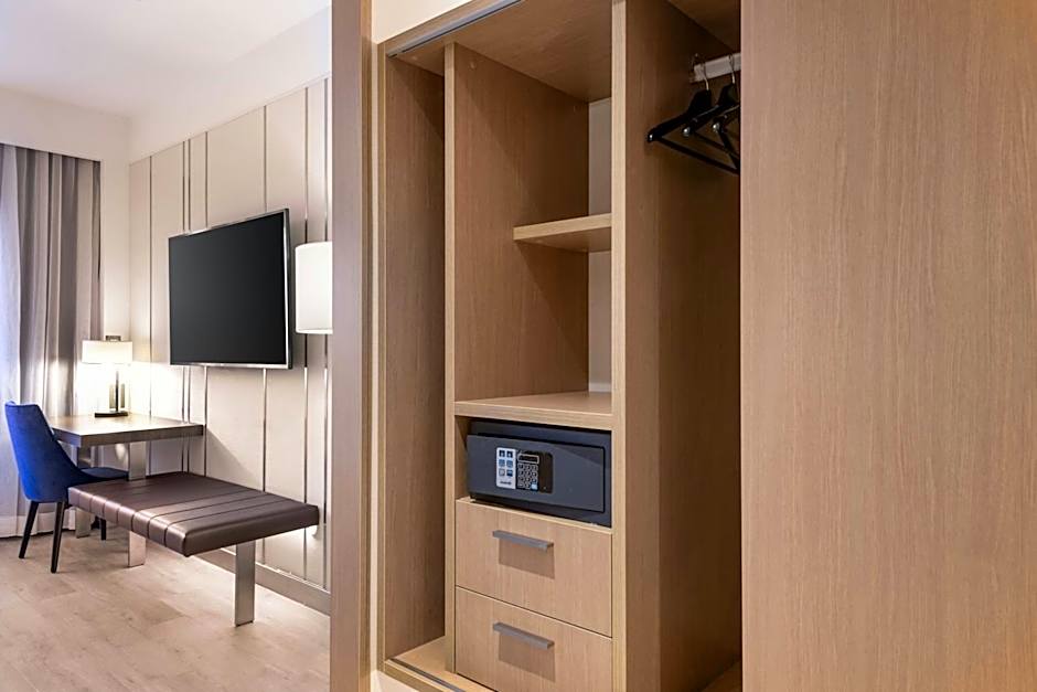 AC Hotel by Marriott Saint-Julien-en-Genevois